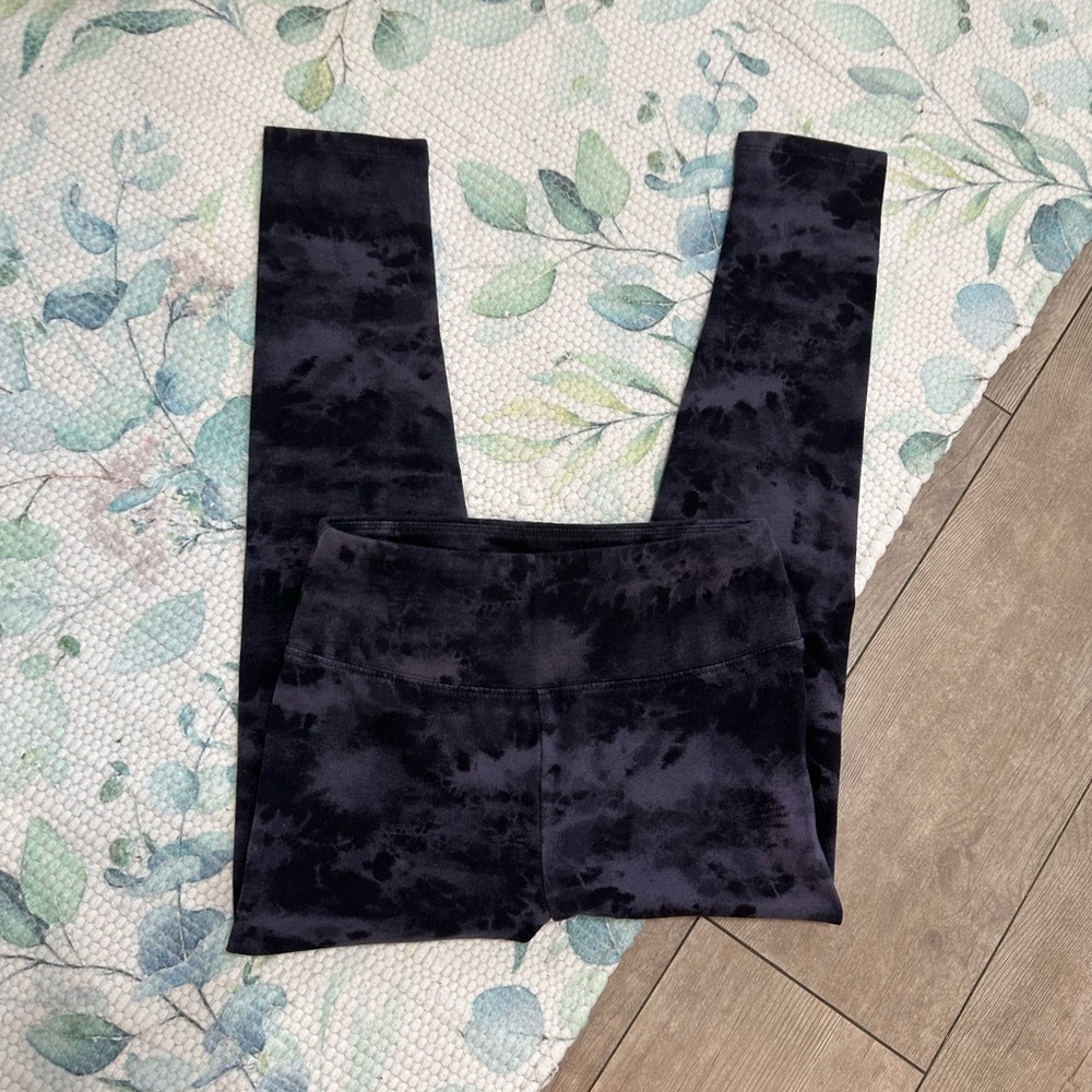 SO Girls Black Gray Tie-Dye Athletic Athleisure Leggings Size Medium
